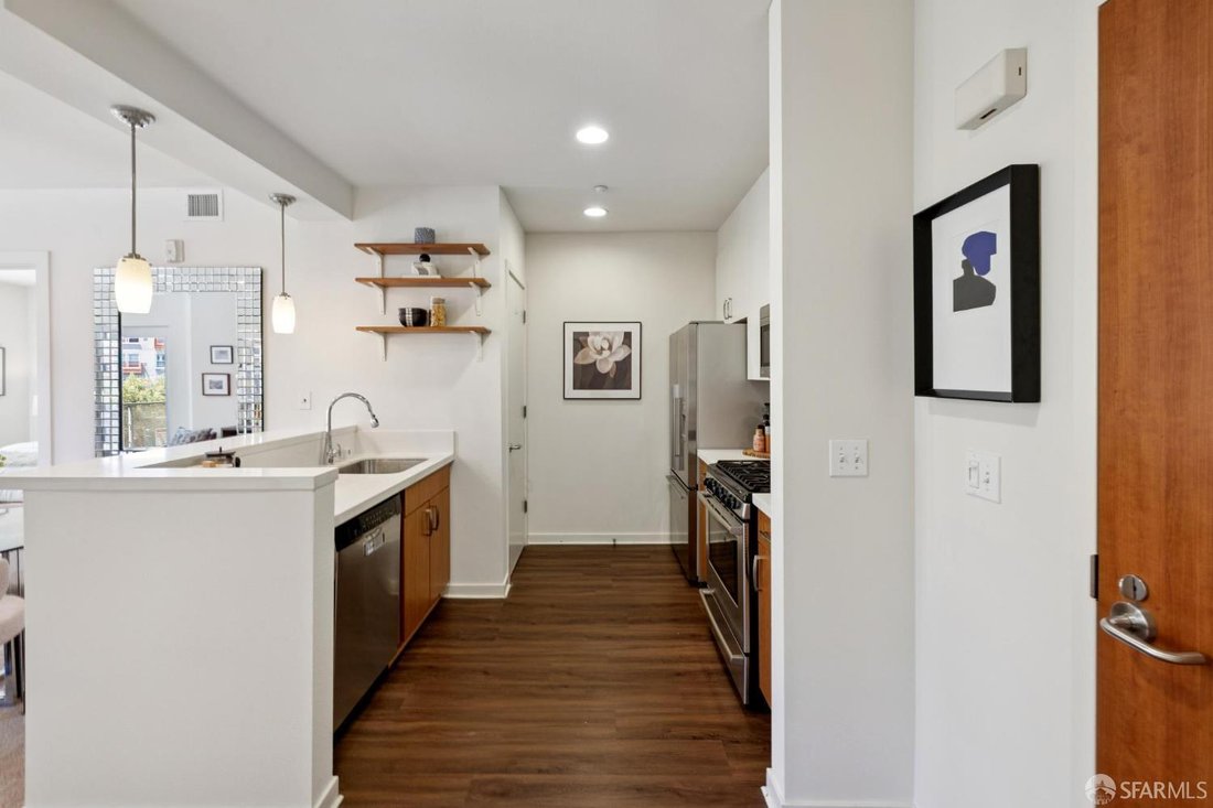 Condo in San Francisco, California, United States 4 - 18406605