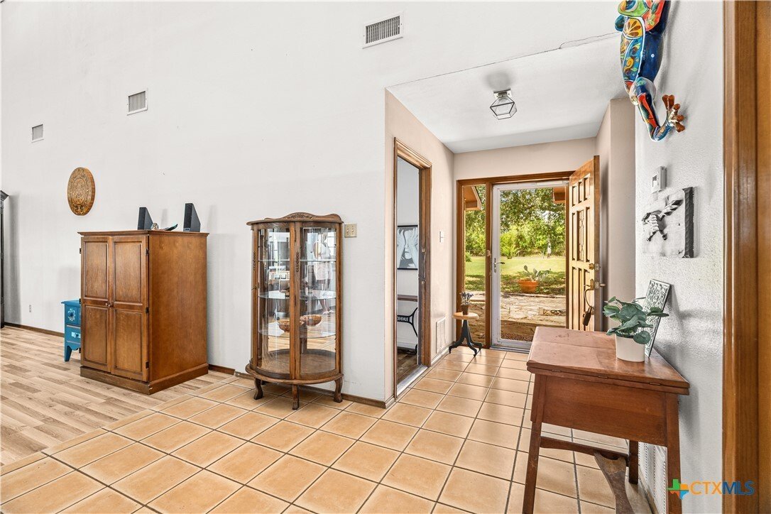 House in Seguin, Texas, United States 4 - 18406923