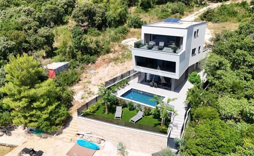 House in Opcina Posedarje, Zadar County, Croatia 1