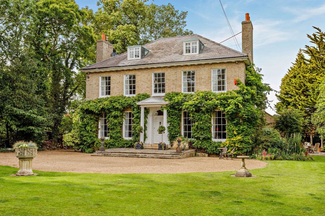 House in Fenstanton, England 1 - 18403174