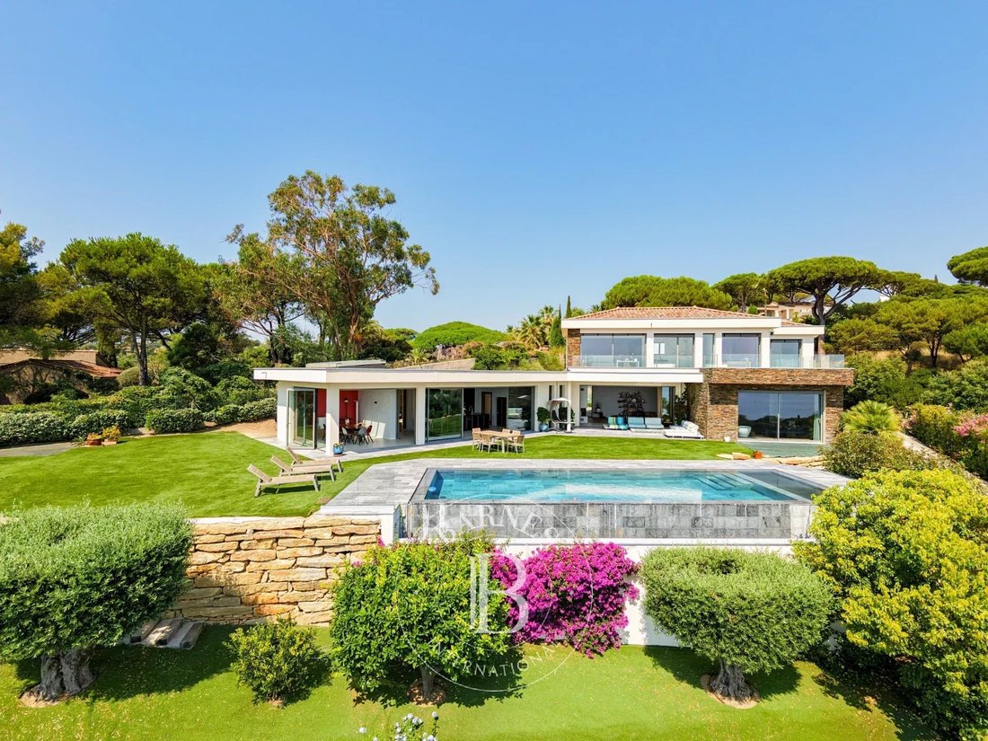 Villa in Nartelle-Noyer-Bellevue-bd des Sardinaux, Sainte-Maxime, France 1 - 18413706