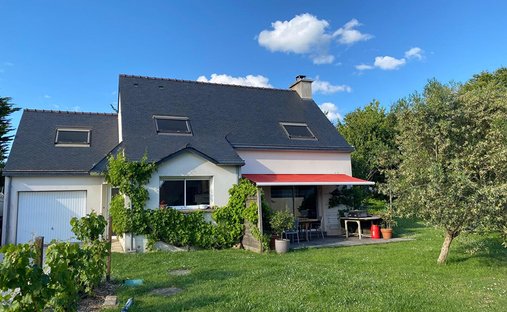 Villa in Baden, Brittany, France 1