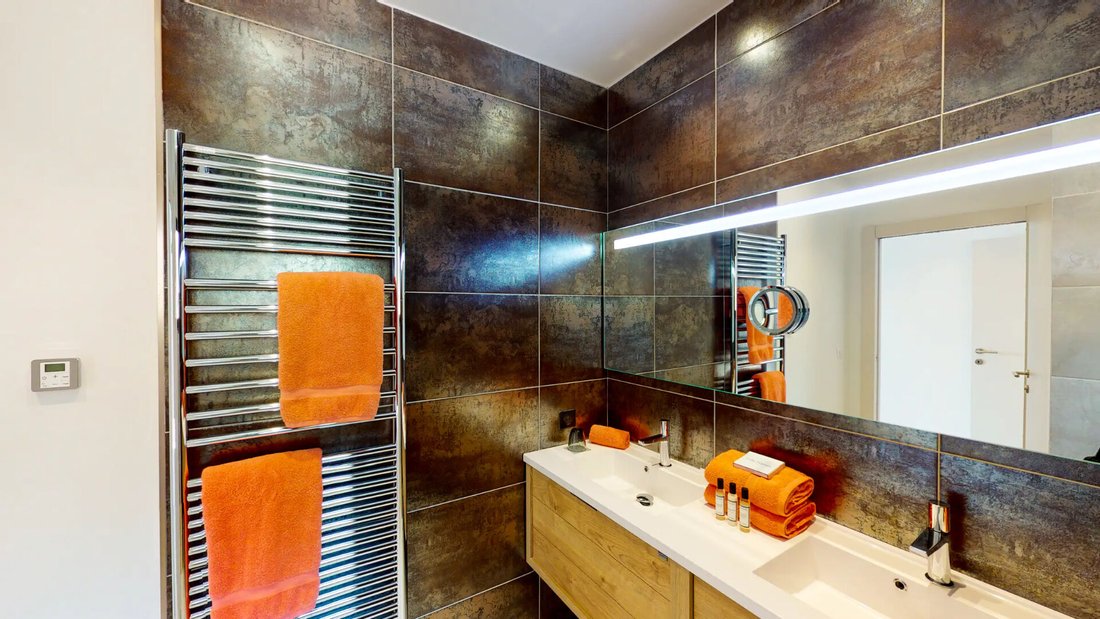 Apartment in Centre et Sud Est, Saint-Didier-au-Mont-d'Or, France 5 - 18405680