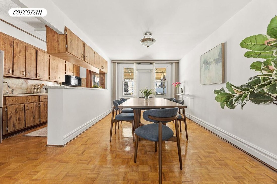 House in New York, New York, United States 4 - 17617805