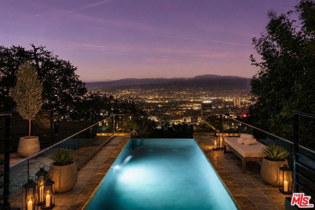 House in Los Angeles, California, United States 1 - 18407692