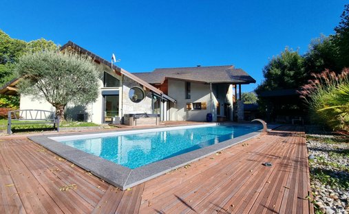 Villa in Verrens-Arvey, Auvergne-Rhône-Alpes, France 1