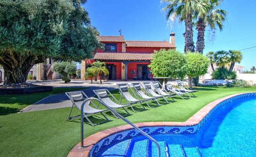 Villa in Catral, Valencian Community, Spain 1