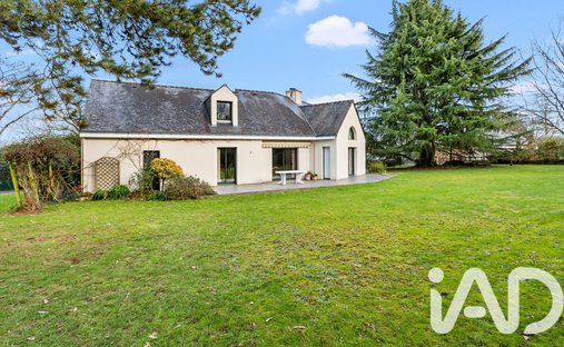 Casa a La Chapelle-sur-Erdre, Paesi della Loira, Francia 1
