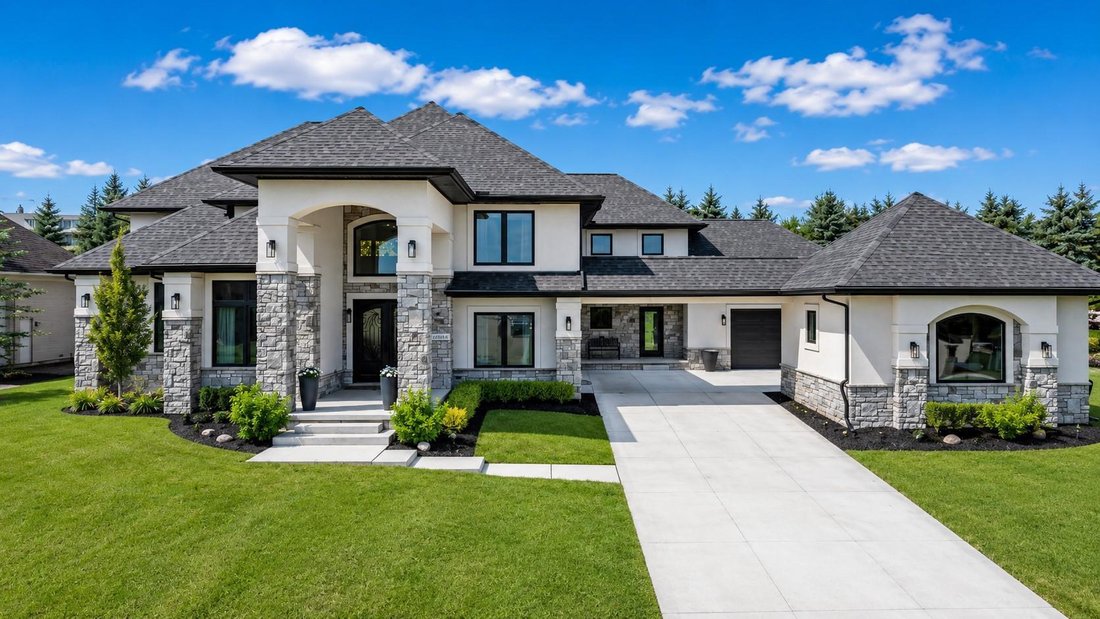 House in South Lyon, Michigan, United States 1 - 18415803