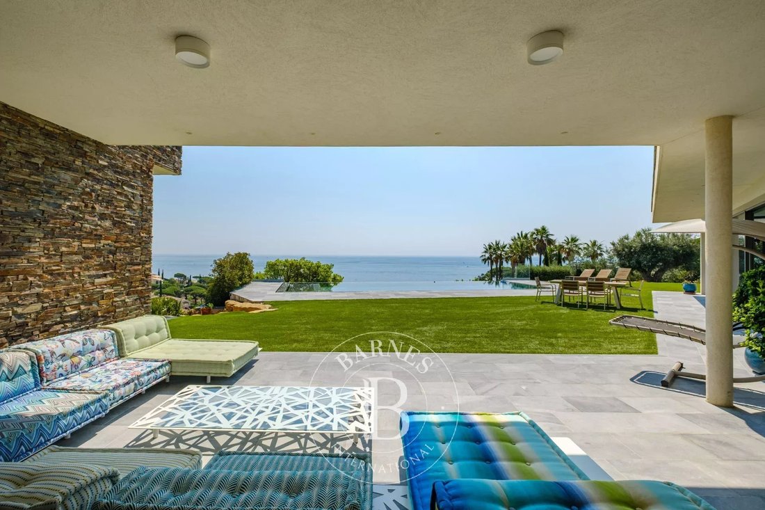 Villa in Nartelle-Noyer-Bellevue-bd des Sardinaux, Sainte-Maxime, France 2 - 18413706