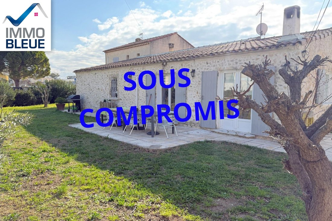 Villa in Marignane, Provence-Alpes-Côte d'Azur, France 1 - 18403970