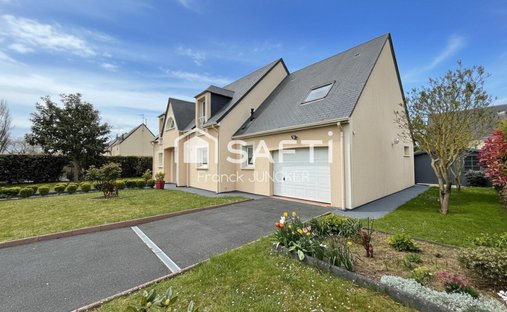 Maison à Bernières-sur-Mer, Normandie, France 1