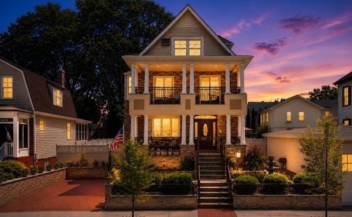 House in Bayonne, New Jersey, United States 1