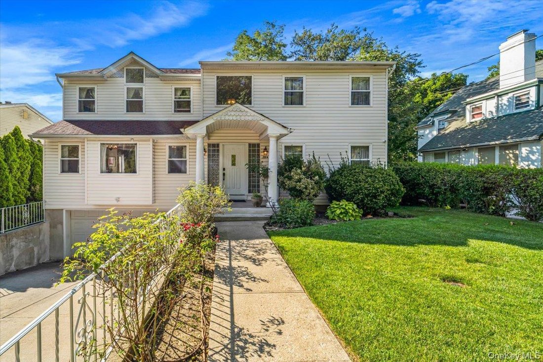 House in Great Neck, New York, United States 1 - 18406979