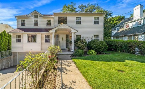 House in Great Neck, New York, United States 1