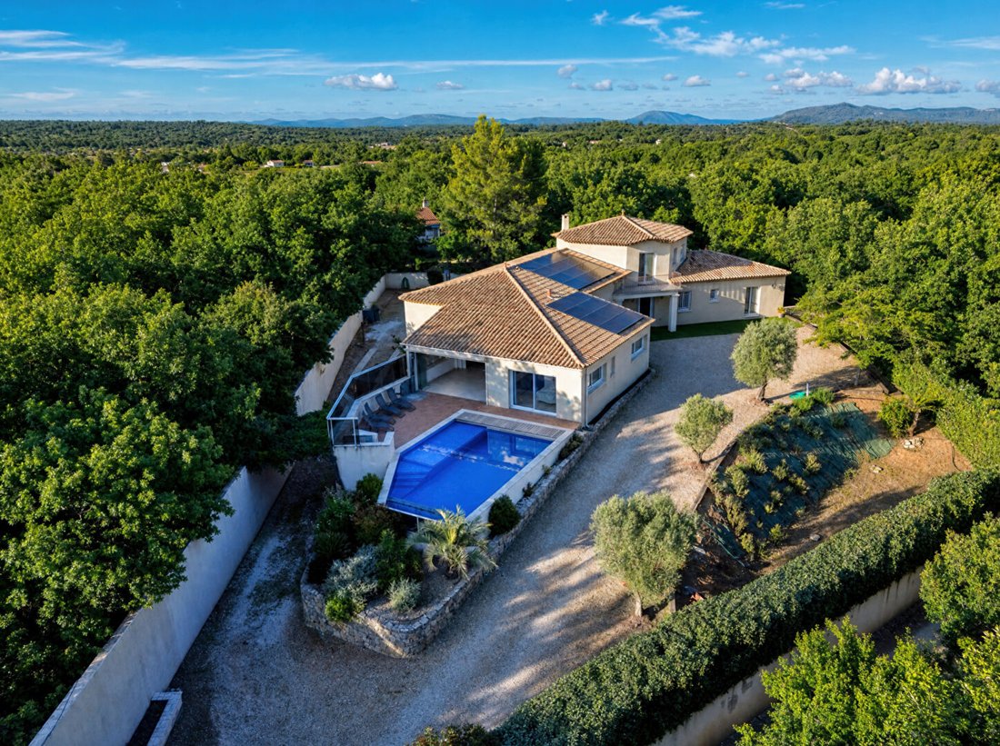 Villa in Sud Sud, Saint-Maximin-la-Sainte-Baume, France 1 - 18409567