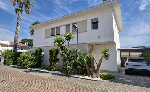 Villa in Alcabideche, Lisbon, Portugal 1
