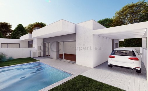 House in Fernao Ferro, Setubal, Portugal 1
