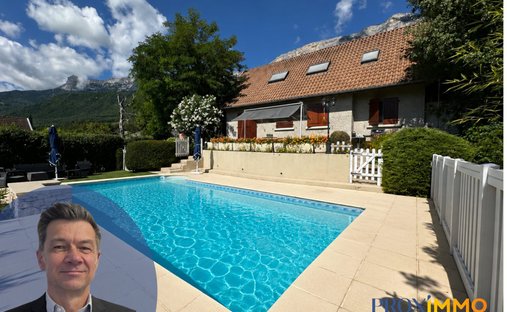 House in Le Coteau, Claix, France 1