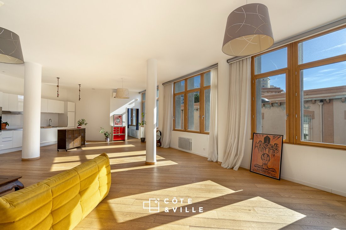 Apartment in Endoume, 7e Arrondissement, Marseille 4 - 18411671