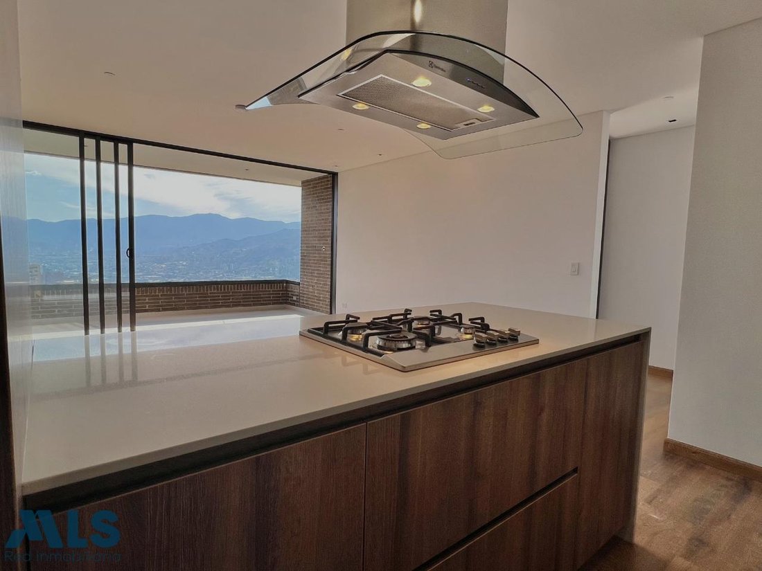 Apartment in Medellín, Antioquia, Colombia 3 - 18403510