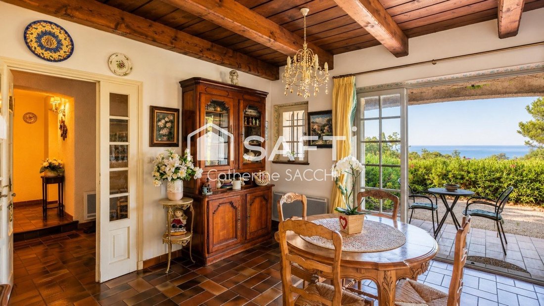 House in Le Dramont-Agay-Anthéor-Le Trayas, Saint-Raphaël, France 4 - 17567925
