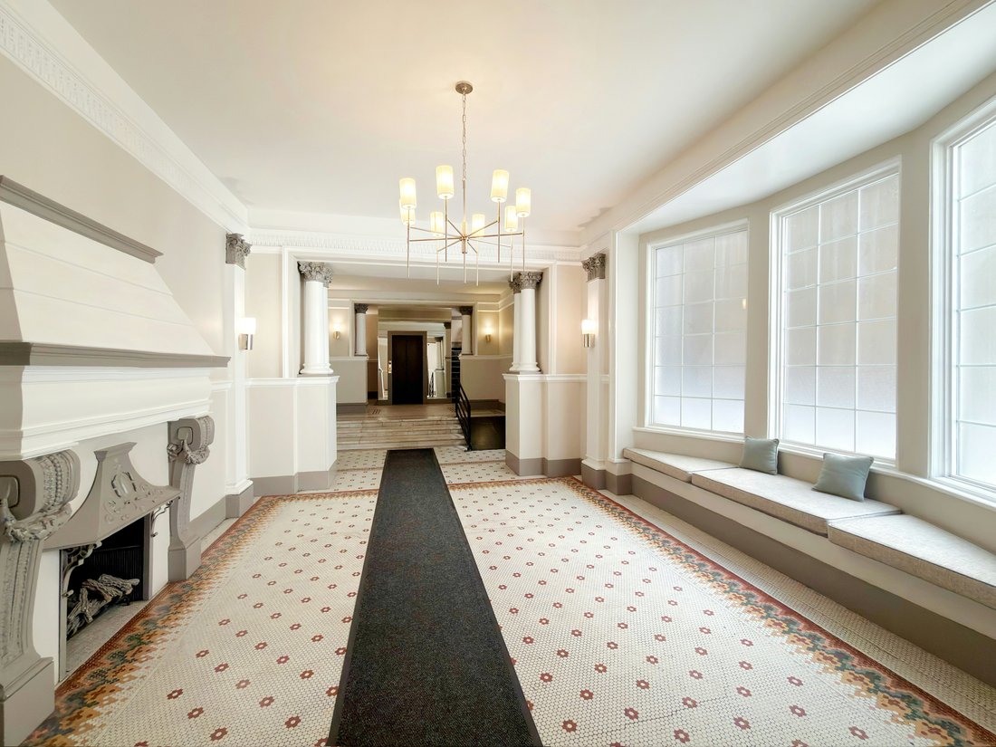 Co Op in New York, New York, United States 5 - 18407670