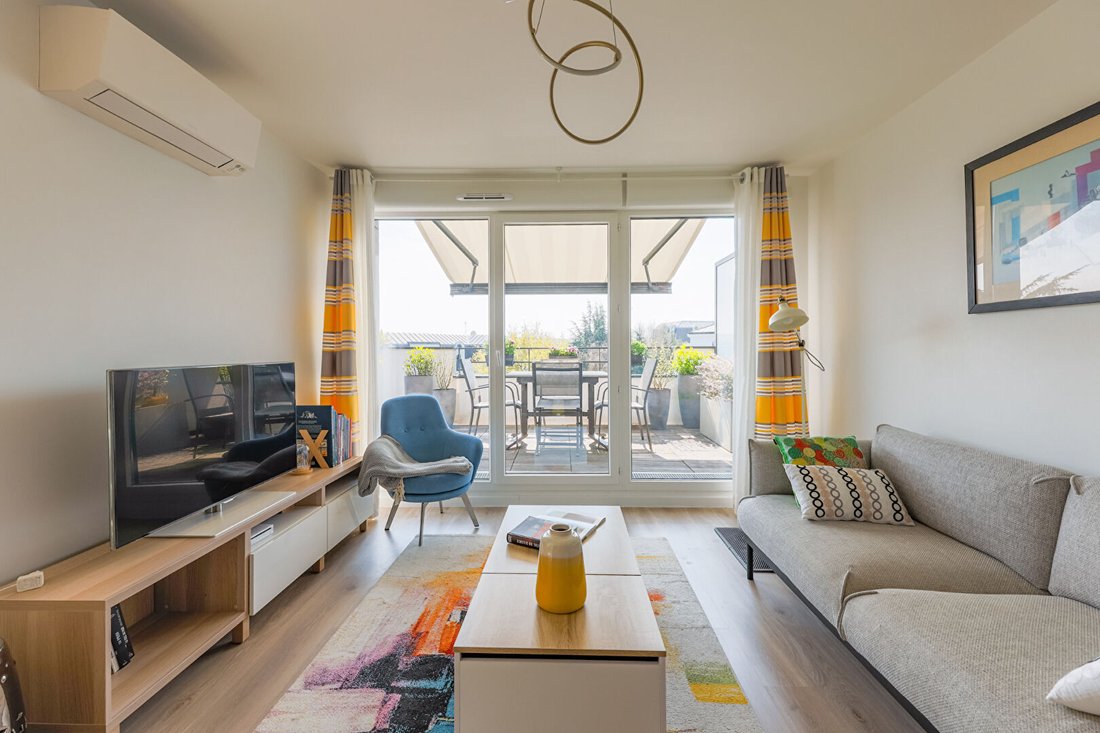 Apartment in Matisse-Pierrelais, Châtillon, France 1 - 18406052