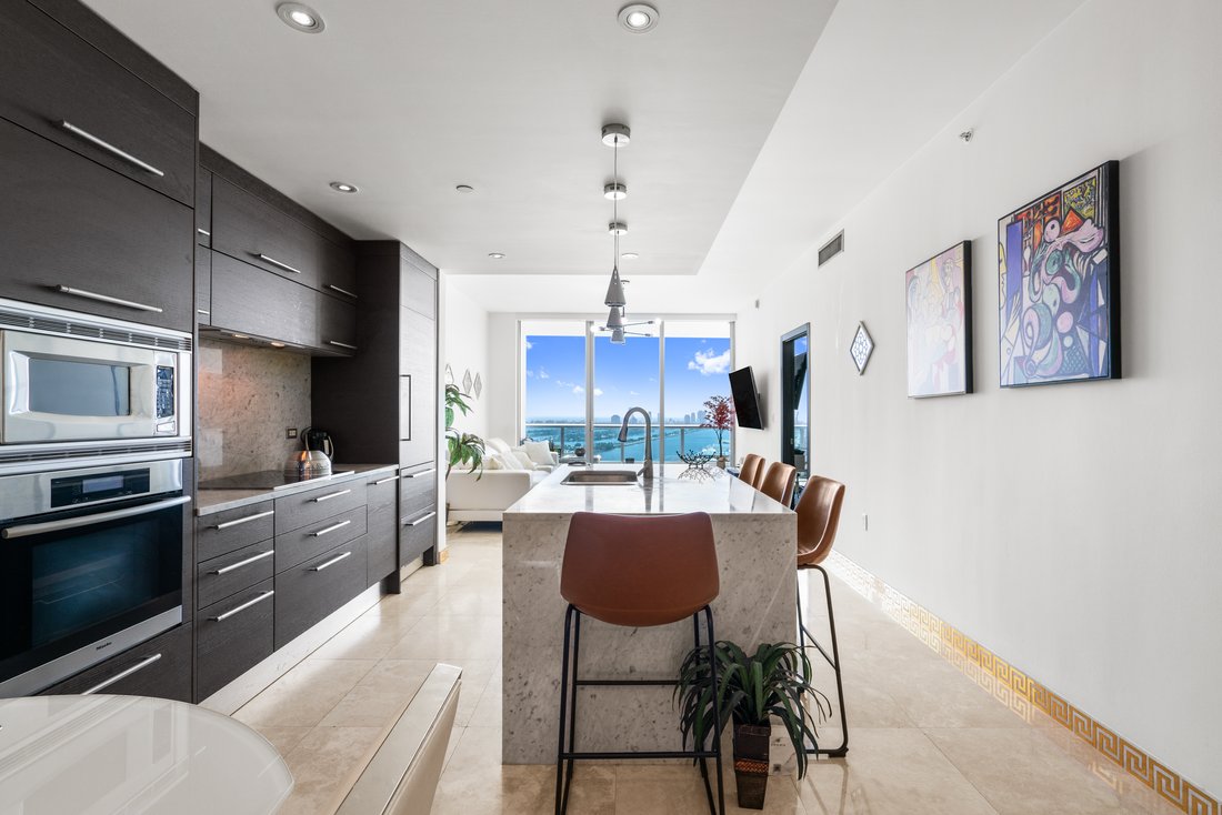 Condo in Miami, Florida, United States 3 - 18412046