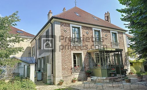 Villa in Leclerc-Verdun Nord Est, Brie-Comte-Robert, France 1