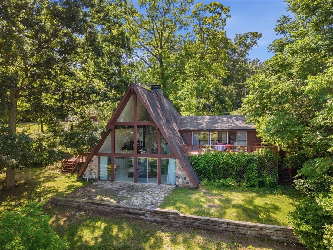 House in Township of Hamburg, Michigan, United States 1 - 18411549