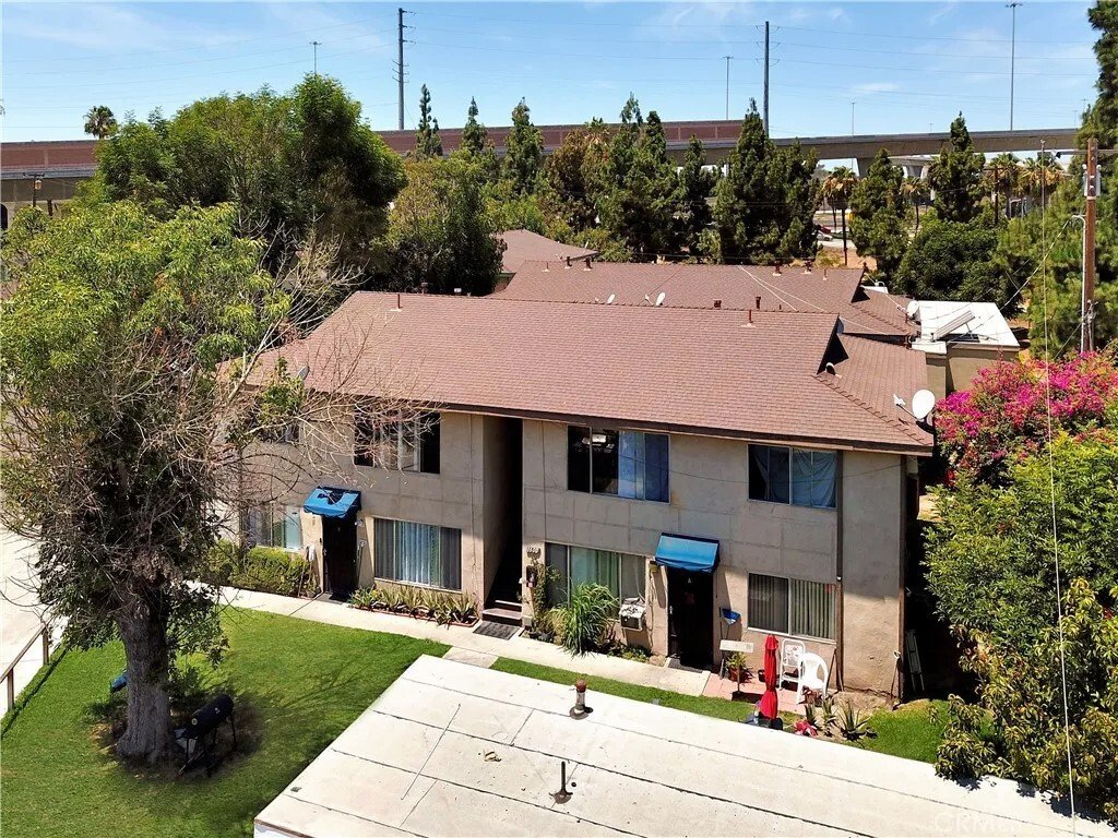 Orange, California, United States 2 - 18408354
