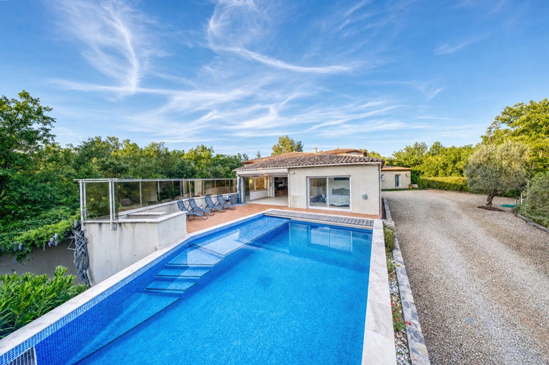 Villa in Sud Sud, Saint-Maximin-la-Sainte-Baume, France 2 - 18409567