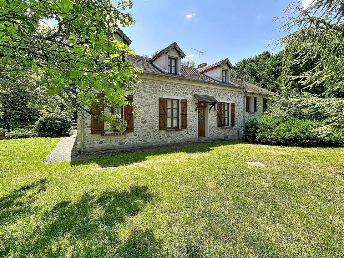 House in Vicq, Ile-de-France, France 1 - 18418326