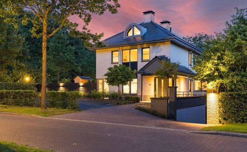 Villa in Enschede, Overijssel, Netherlands 1
