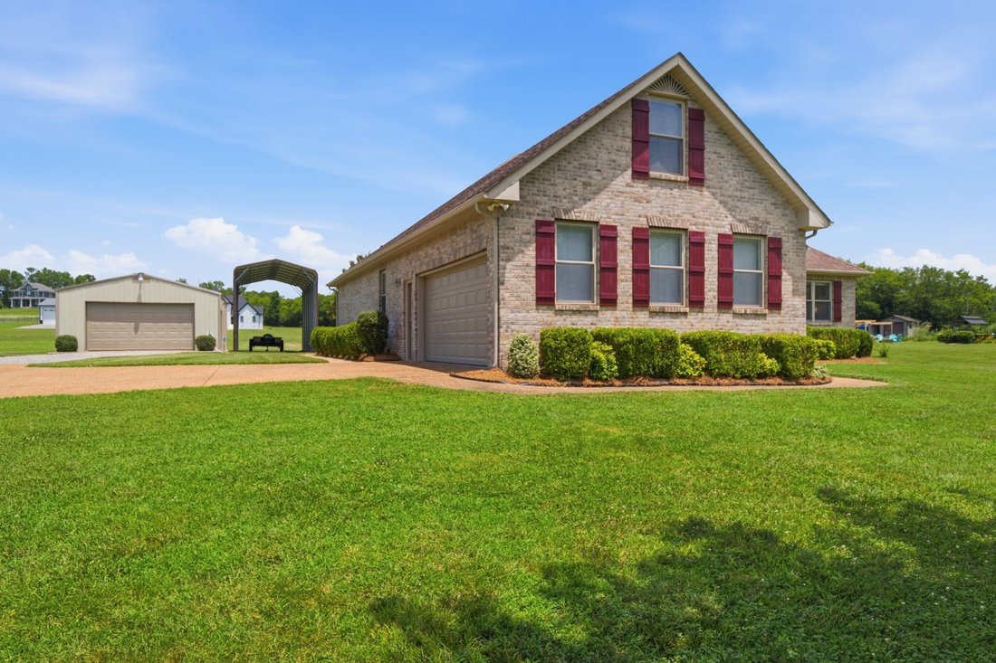 House in Gallatin, Tennessee, United States 2 - 18404418