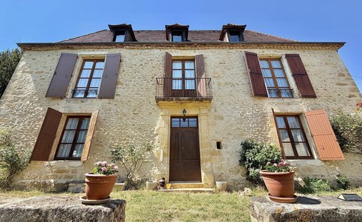 Maison à Sarlat-la-Canéda, Nouvelle-Aquitaine, France 1