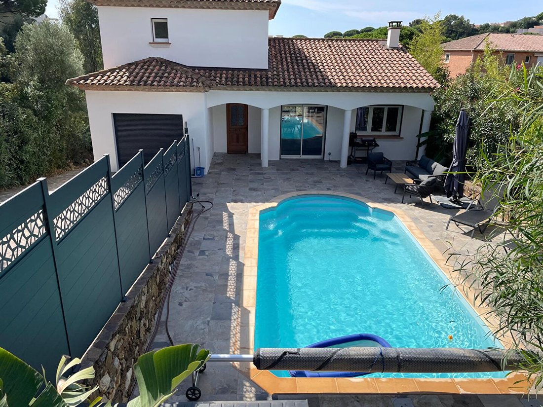 Villa in Nord, Cavalaire-sur-Mer, France 1 - 18405479