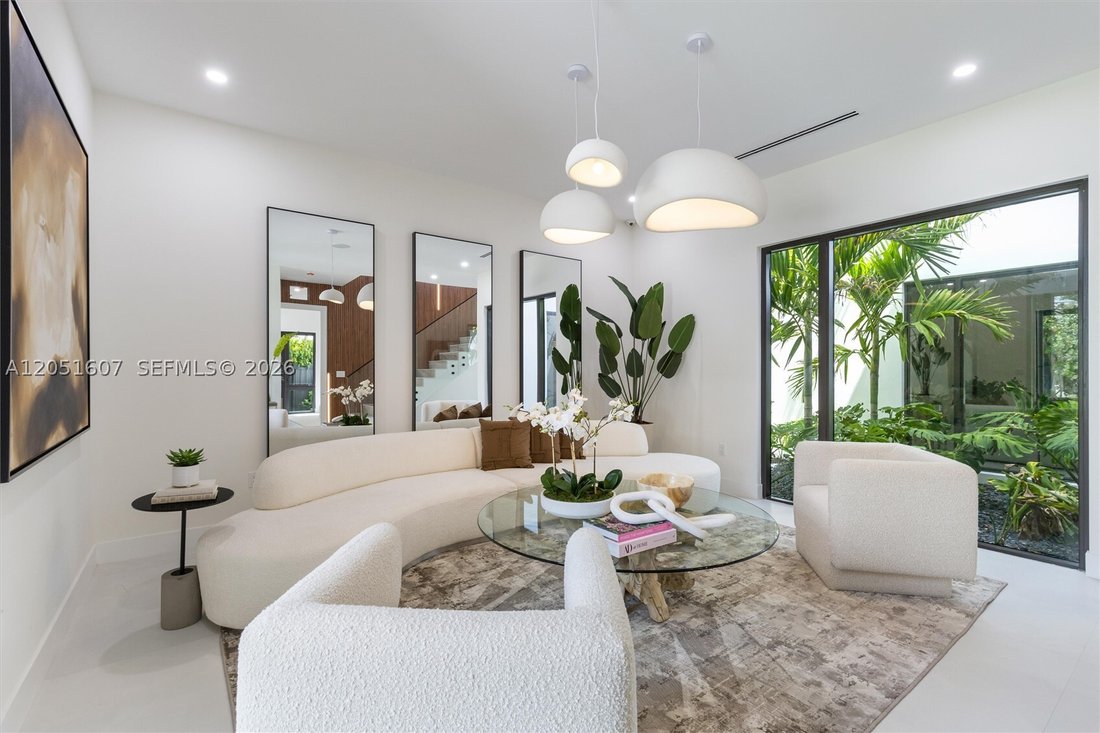 House in Miami, Florida, United States 3 - 18414835
