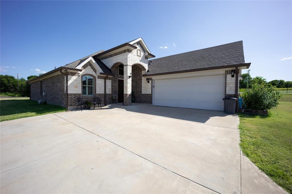 House in Corsicana, Texas, United States 5 - 18416389