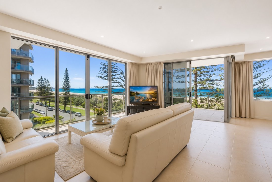 Apartment in Bilinga, Queensland, Australia 2 - 18405176
