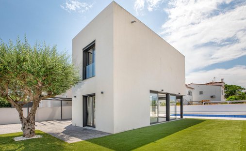 Villa à Empuriabrava, Catalogne, Espagne 1