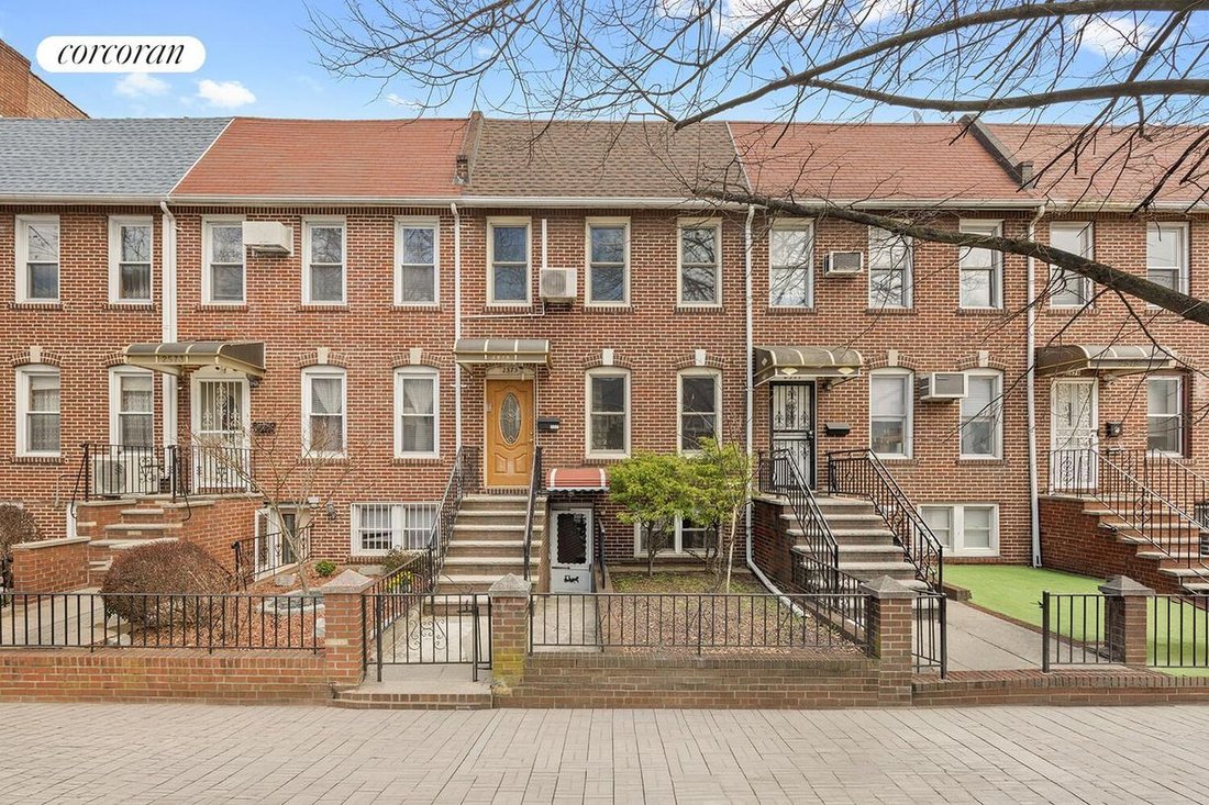 House in New York, New York, United States 1 - 17617805