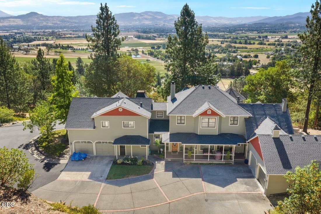 House in Medford, Oregon, United States 1 - 18414765