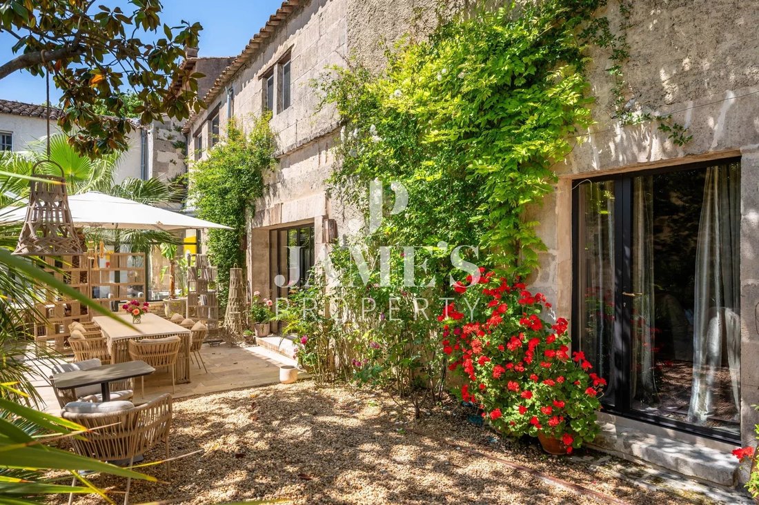 House in Paradou, Provence-Alpes-Côte d'Azur, France 1 - 18406828