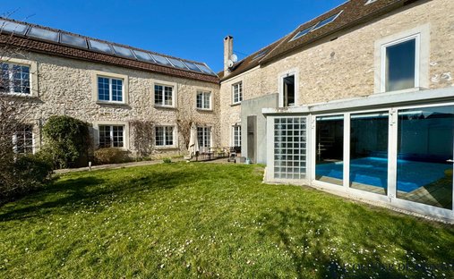 House in Thoiry, Ile-de-France, France 1