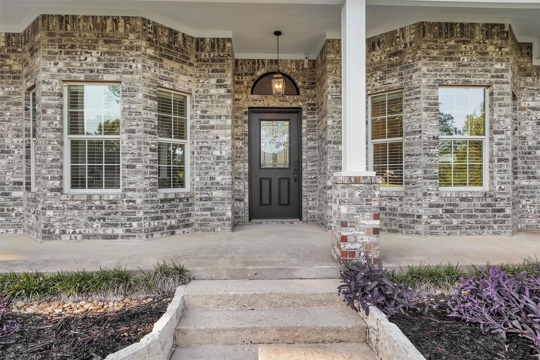 House in Conroe, Texas, United States 5 - 18403586