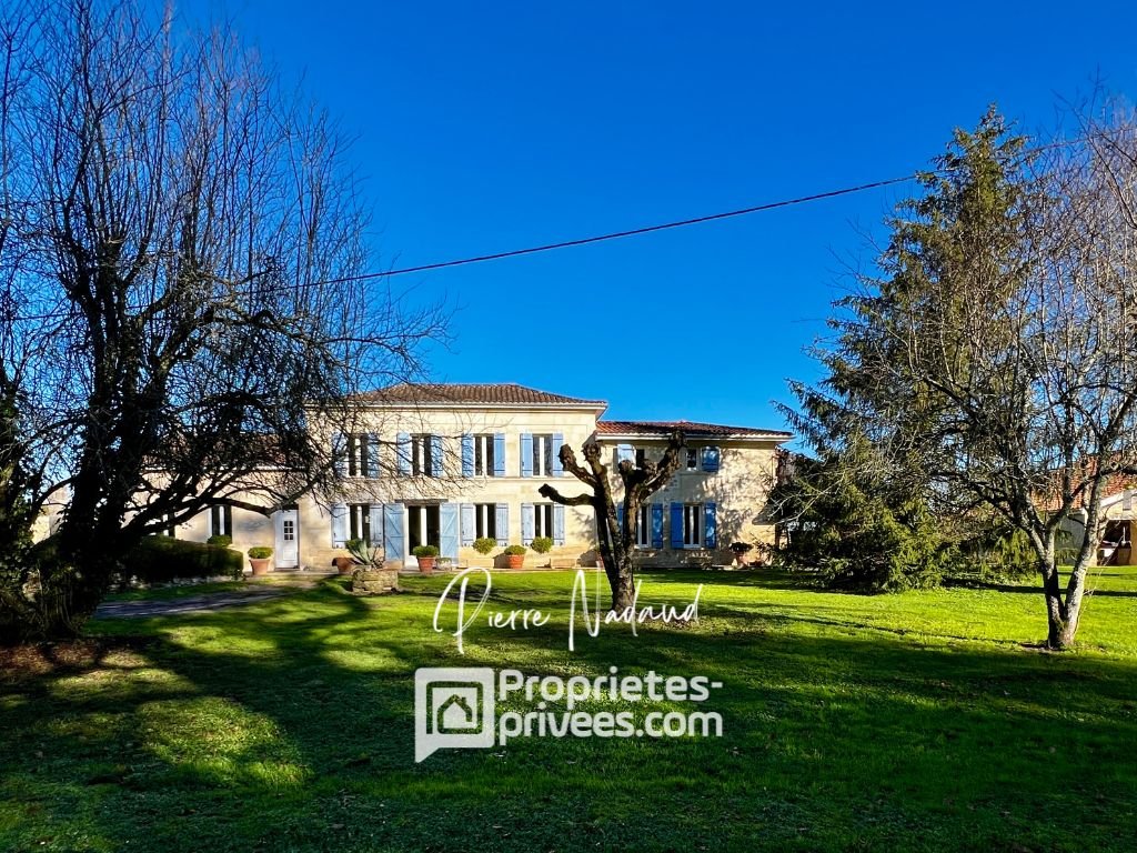 Villa in Libourne, Nouvelle-Aquitaine, France 1 - 18405466