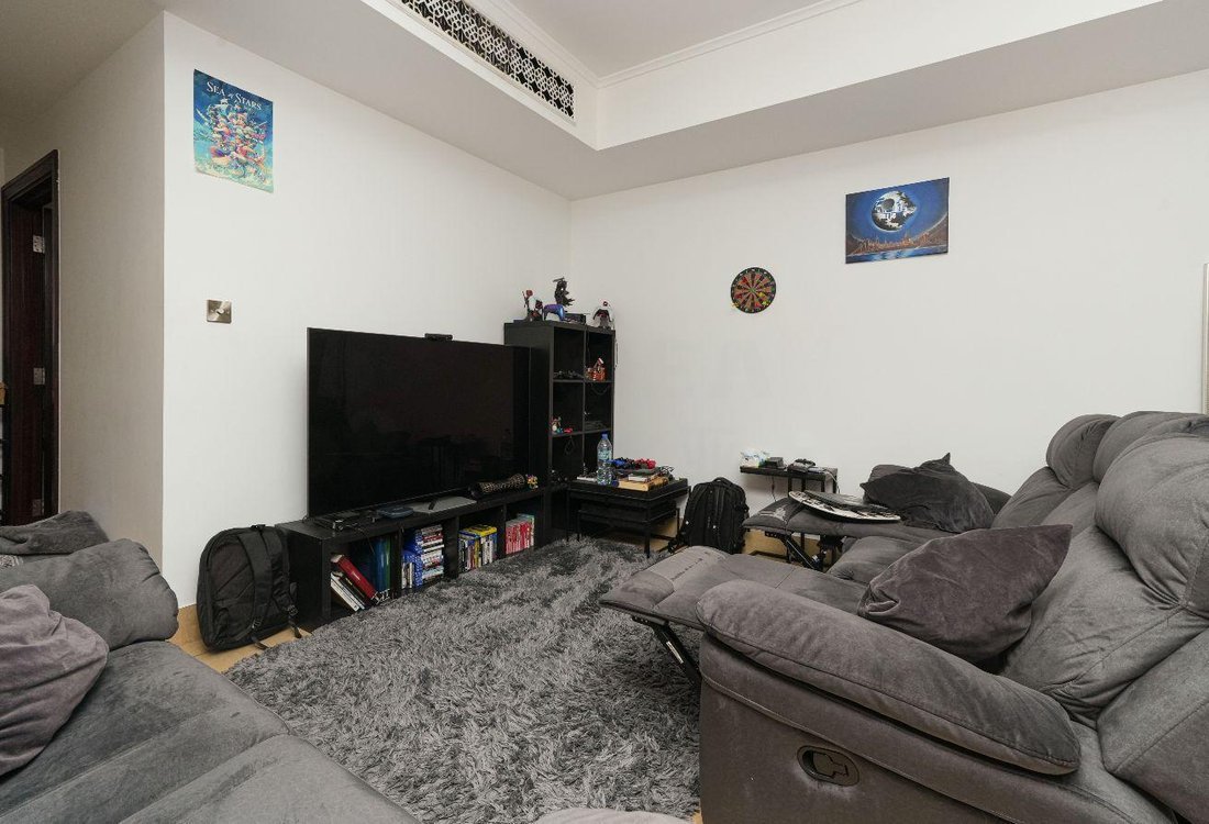 Apartment in Downtown Dubai, Dubai, United Arab Emirates 2 - 18418262