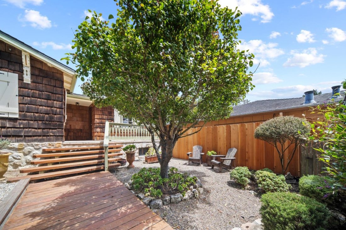 House in Carmel-by-the-Sea, California, United States 2 - 18414780